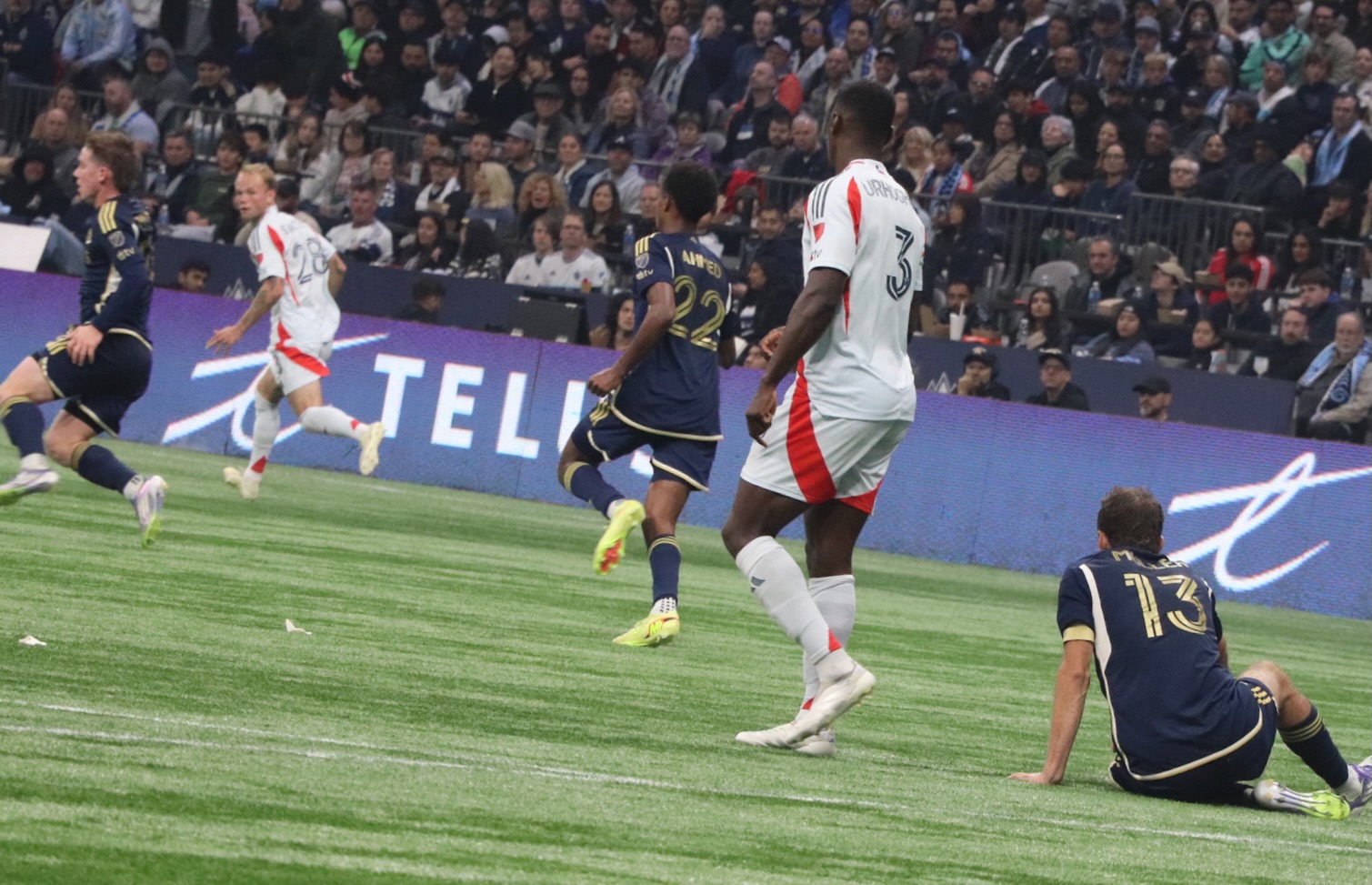 Müller on the ground