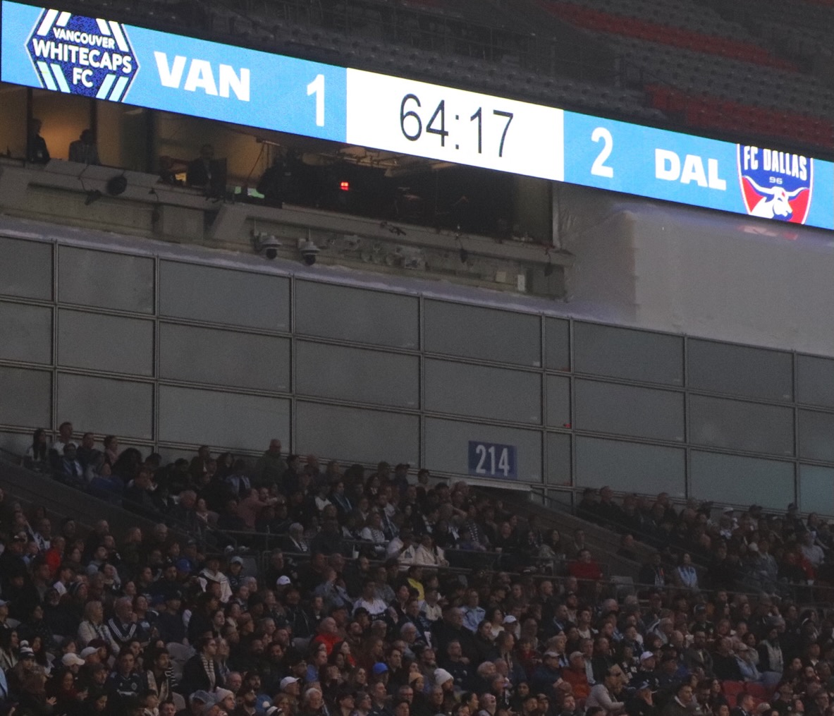 Score showsn Van 1 to 2 Dal.