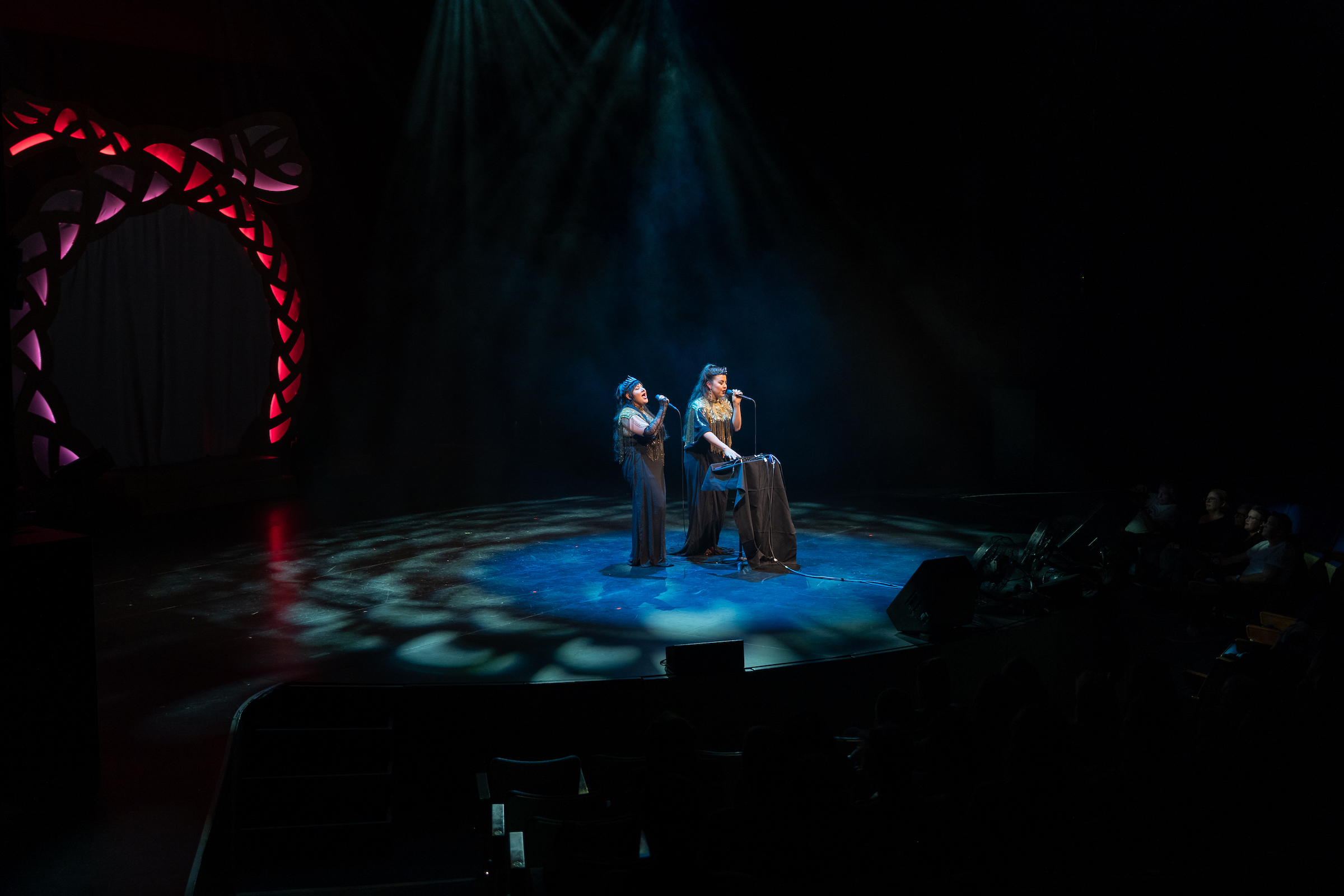 TRANSFORM_PIQSIQ_photo by Matt Reznek