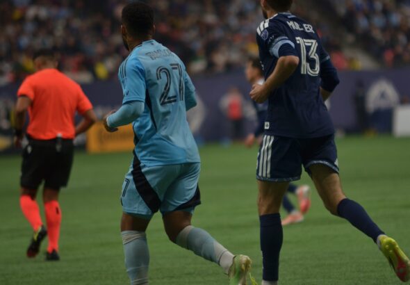 Müller on the pitch!