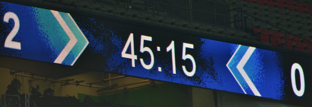 Score is 2:0 at 45:15