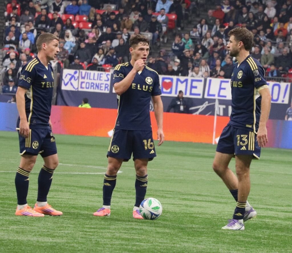 Berhalter in the middle