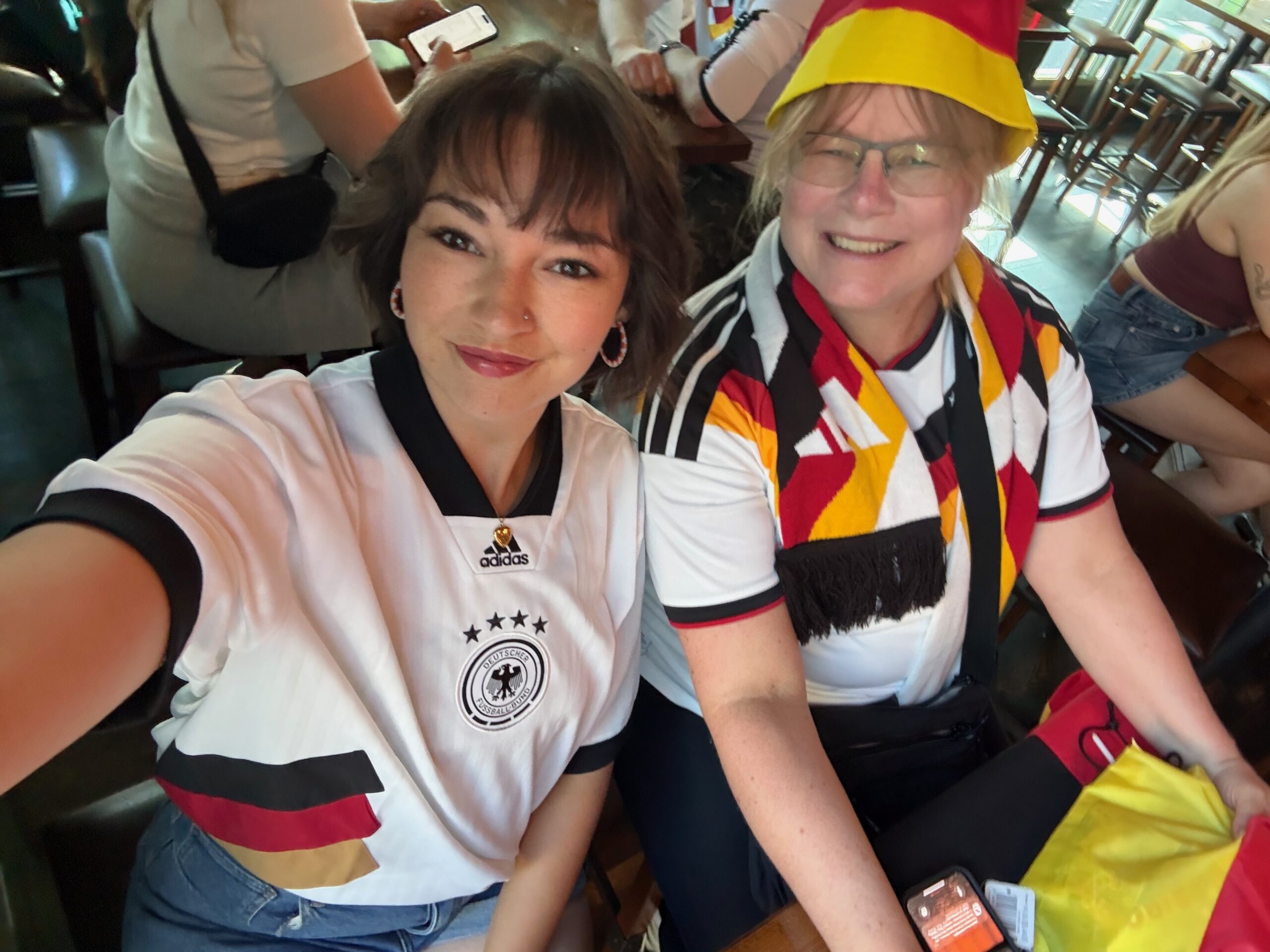 Sara and Elke at Dublin Calling Official German House